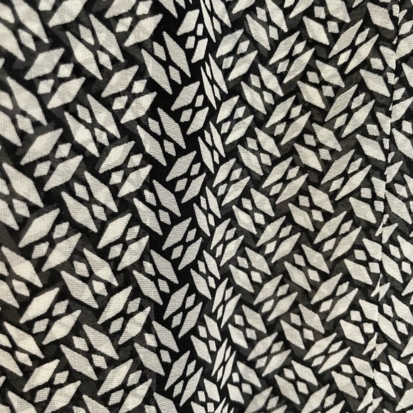 Size 16 black and off-white patterned diamond skirt - Picture 4 of 8